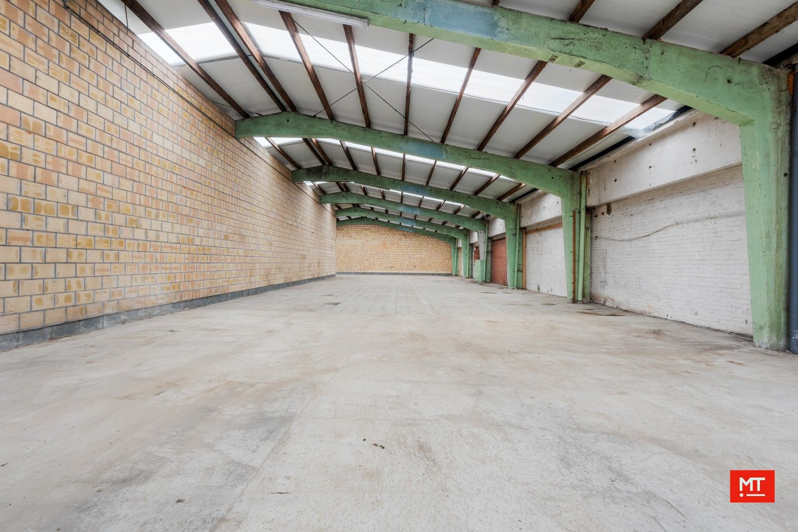 KMO-unit (343 m²) te koop op slechts 7 min van de Noorderring van Ieper foto 7