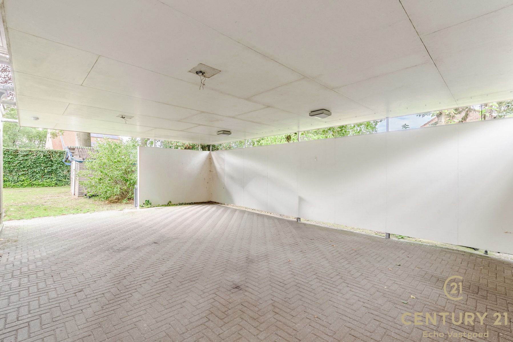 Tijdloze, instapklare villa met 5 slpk en 3 badk op ca1521m² foto 32