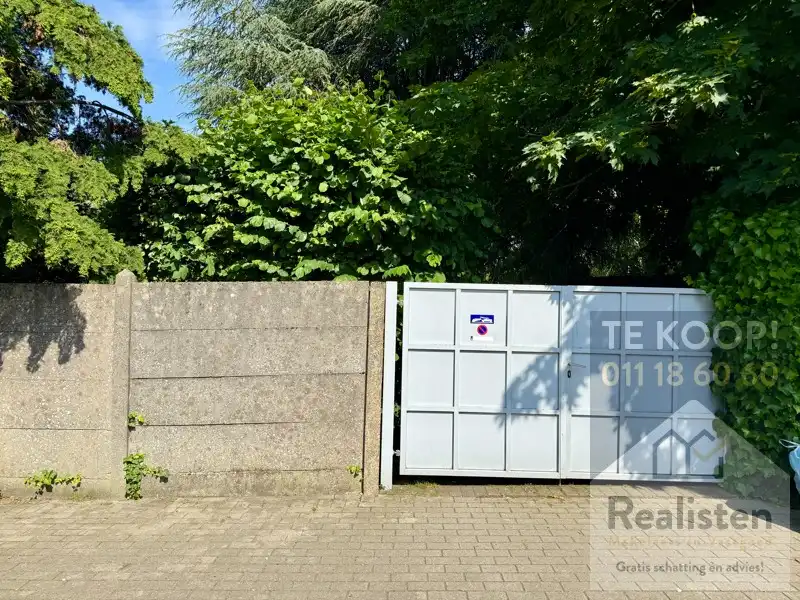 Statige burgerwoning met grote zongerichte tuin foto 9