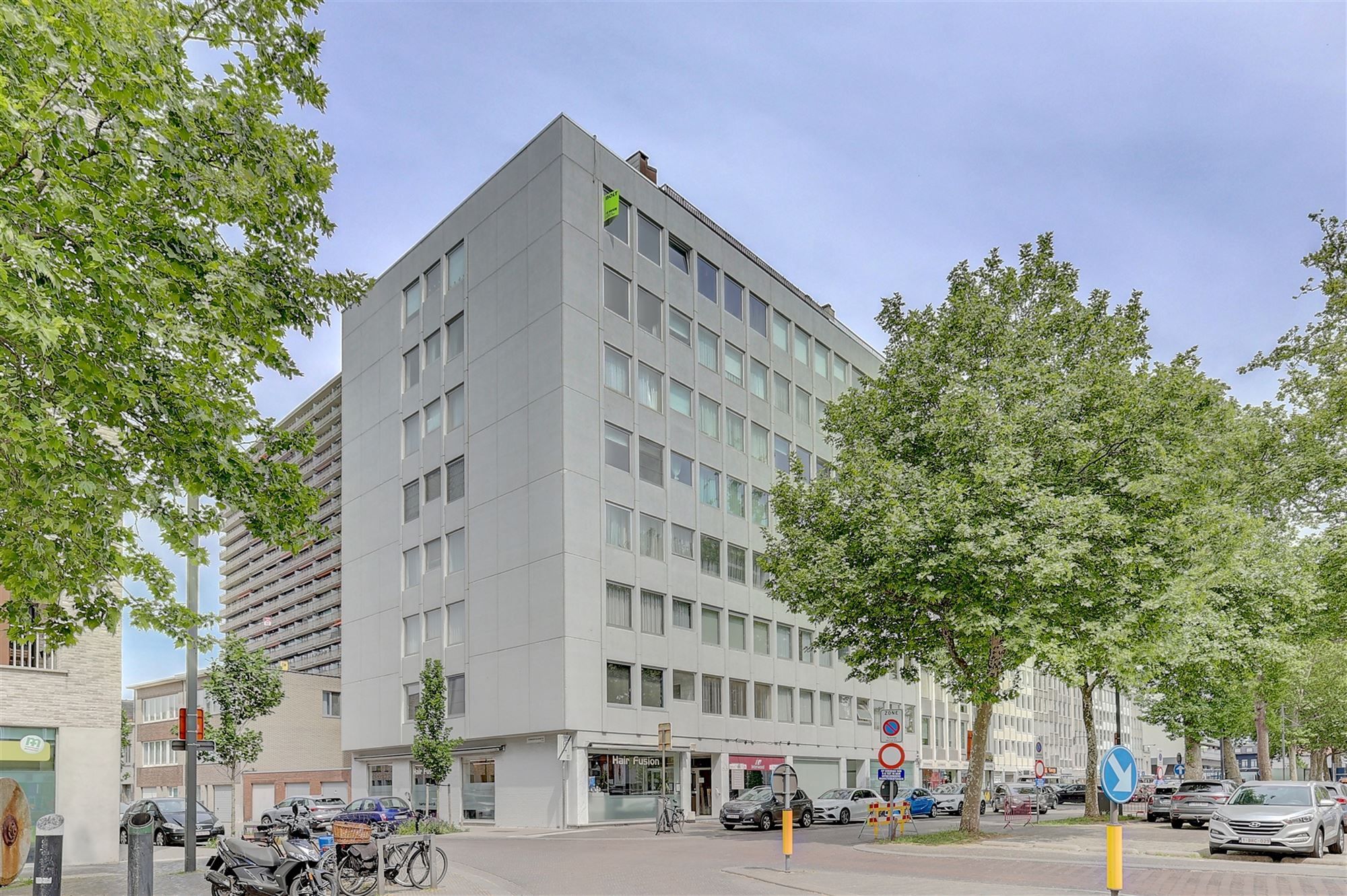 Appartement met 3 slaapkamers, terras en parking op de Bist foto {{pictureIndex}}