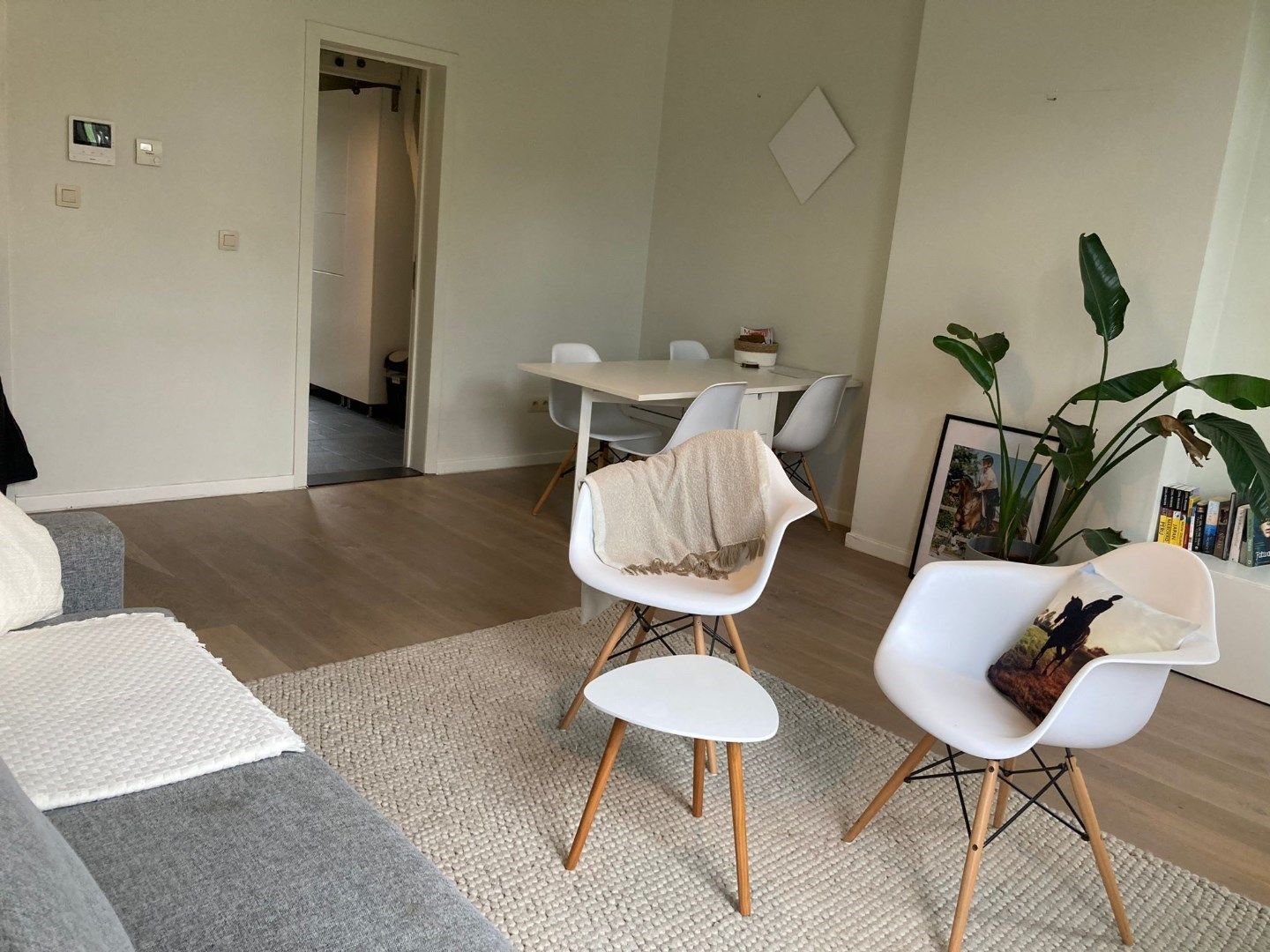 Prachtige instapklare studio van 50 m² op een zeer gunstige ligging te Nationalestraat! foto 3
