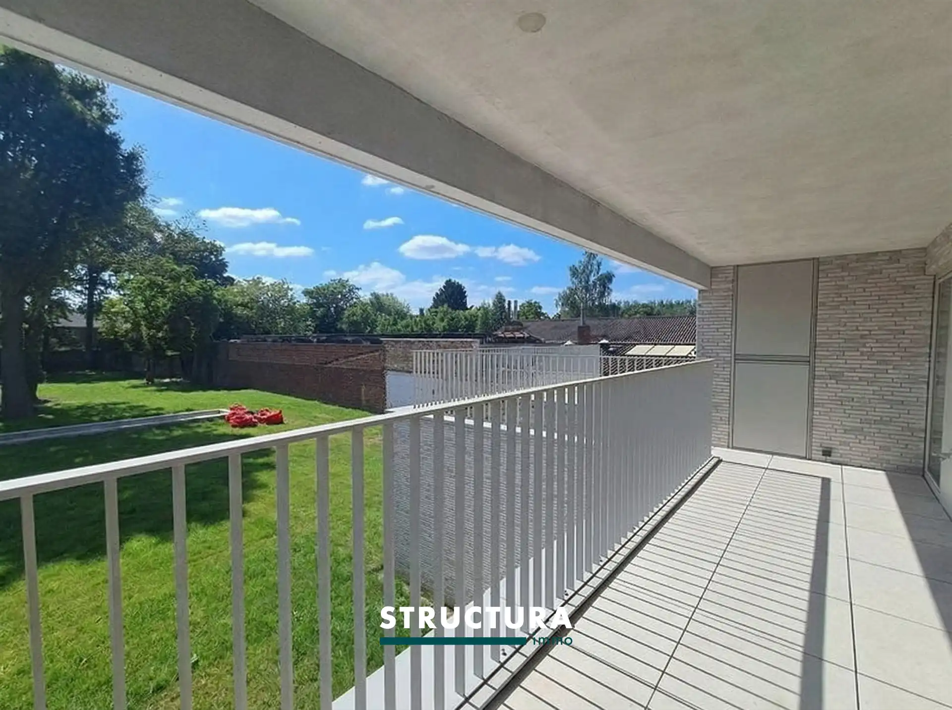 Nieuwbouw appartementen met 2 kamers en terras foto {{pictureIndex}}