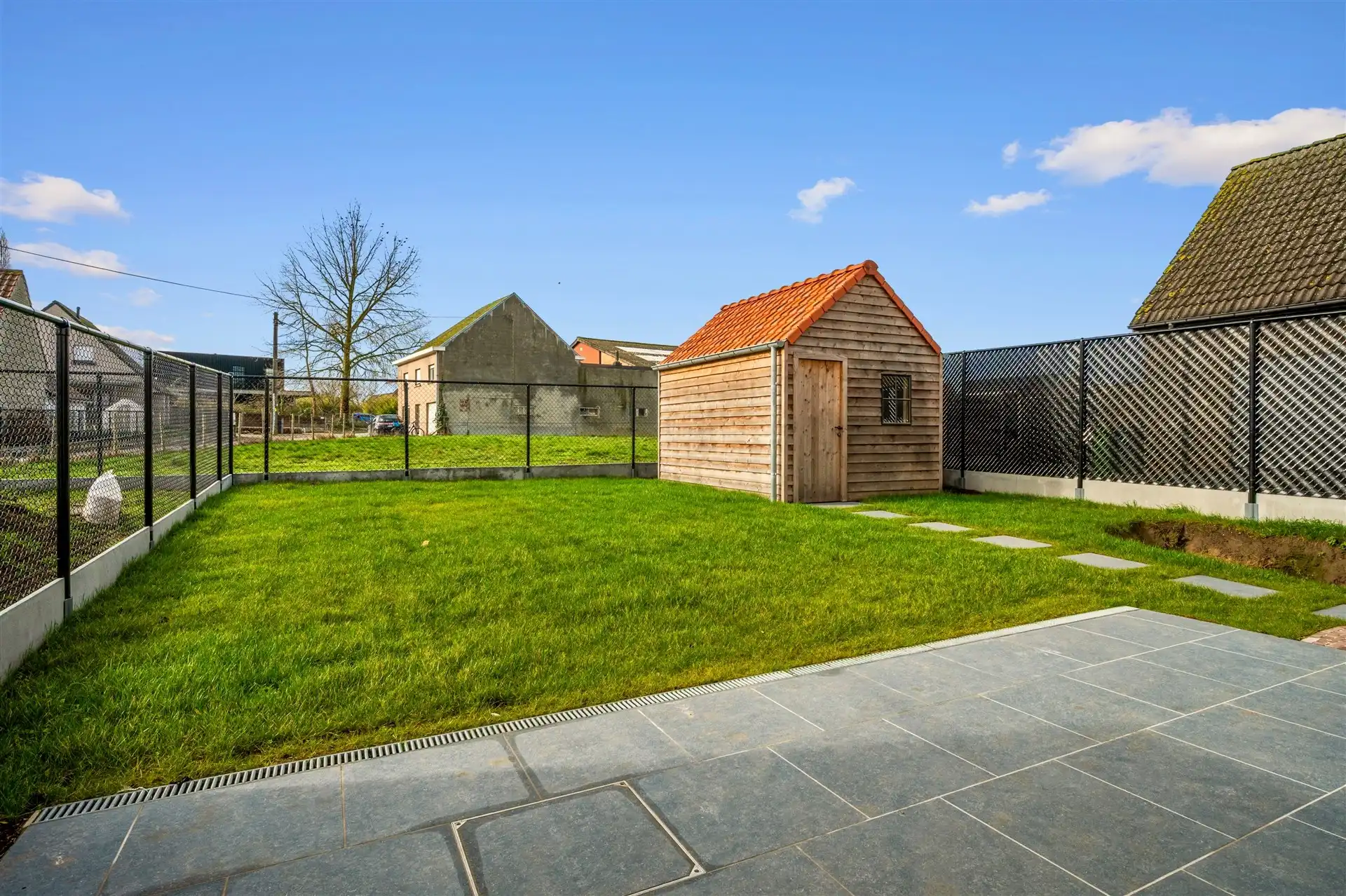 Prachtige en rustig gelegen nieuwbouwwoning met tuin foto 29