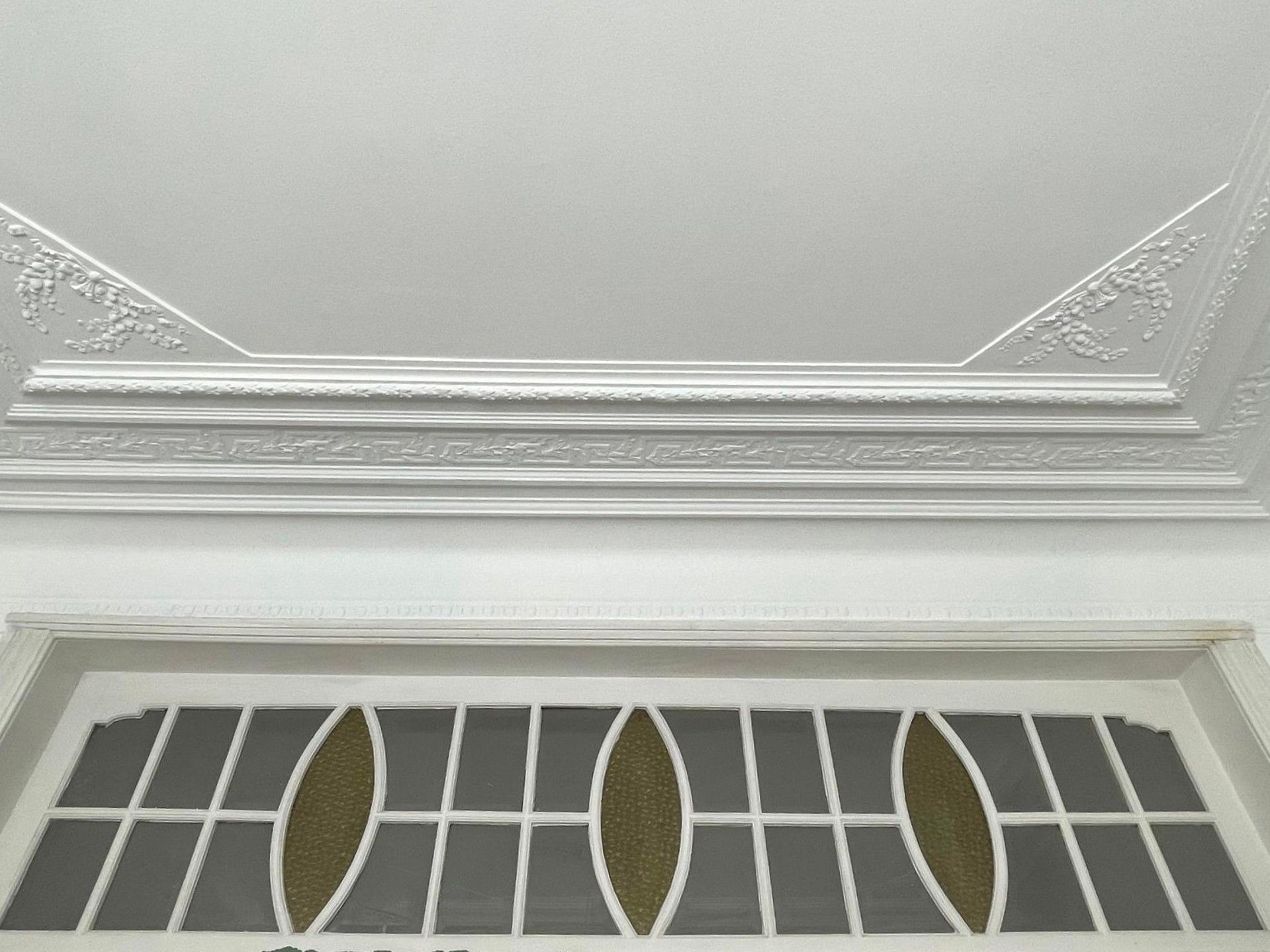 Gerenoveerd duplex appartement met 2 slaapkamers foto 3