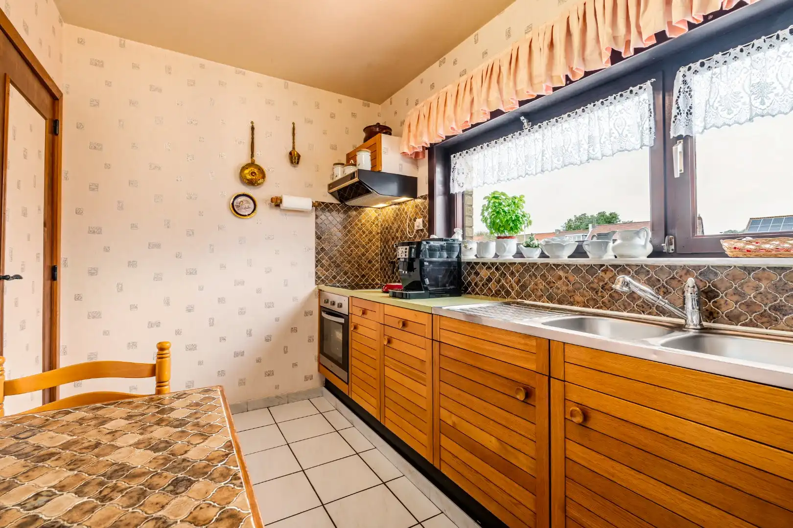 Monnikenstraat 23 – Een solide thuis, klaar voor een nieuw hoofdstuk foto 8