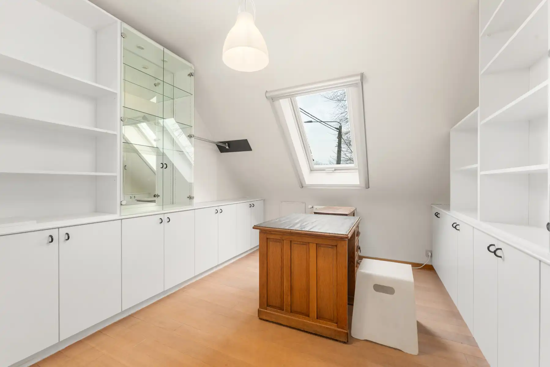 Karaktervol handelspand met woonst in Wulpen foto 21