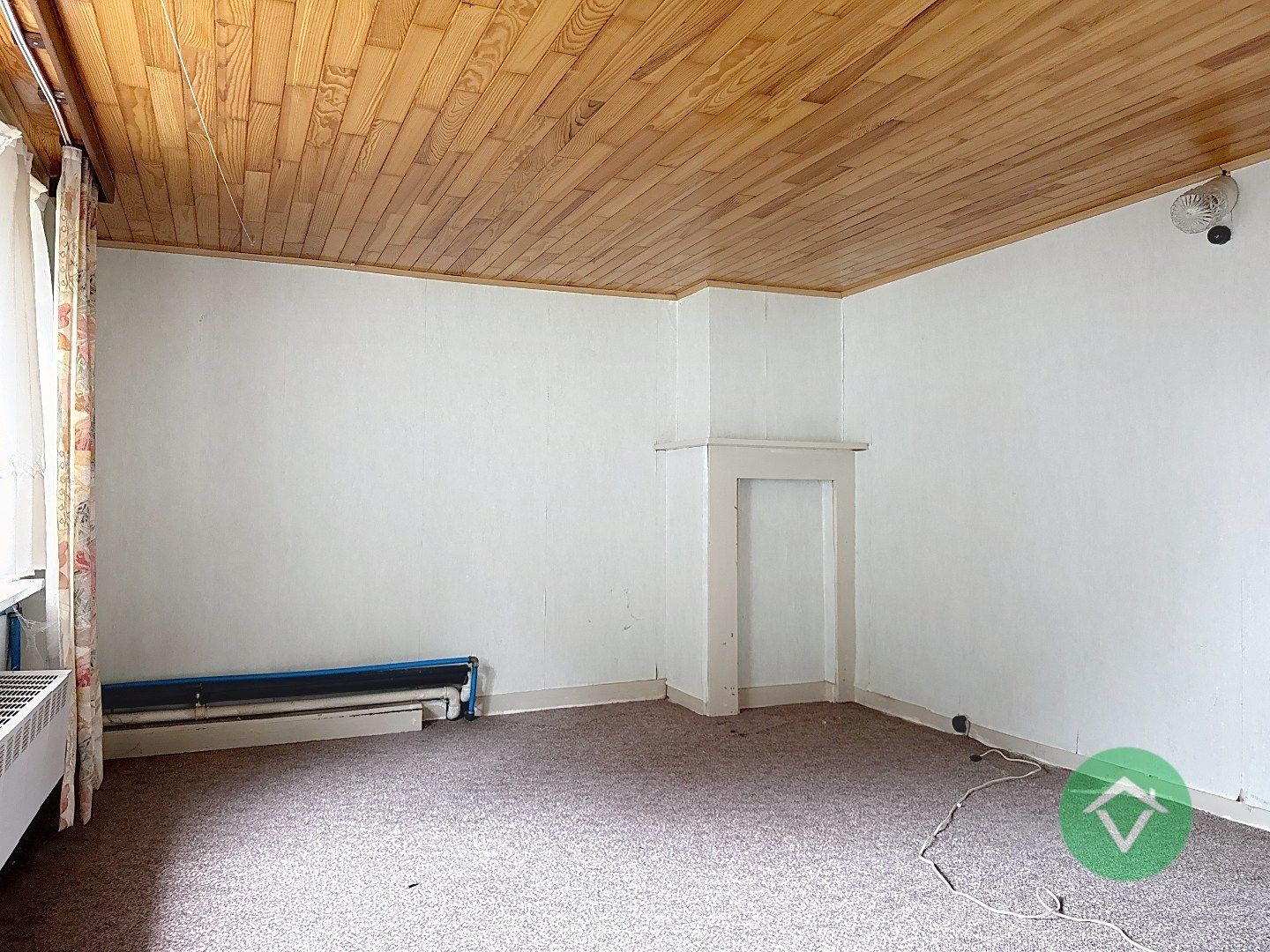 Woning met kleine loods te Gistel  foto 14