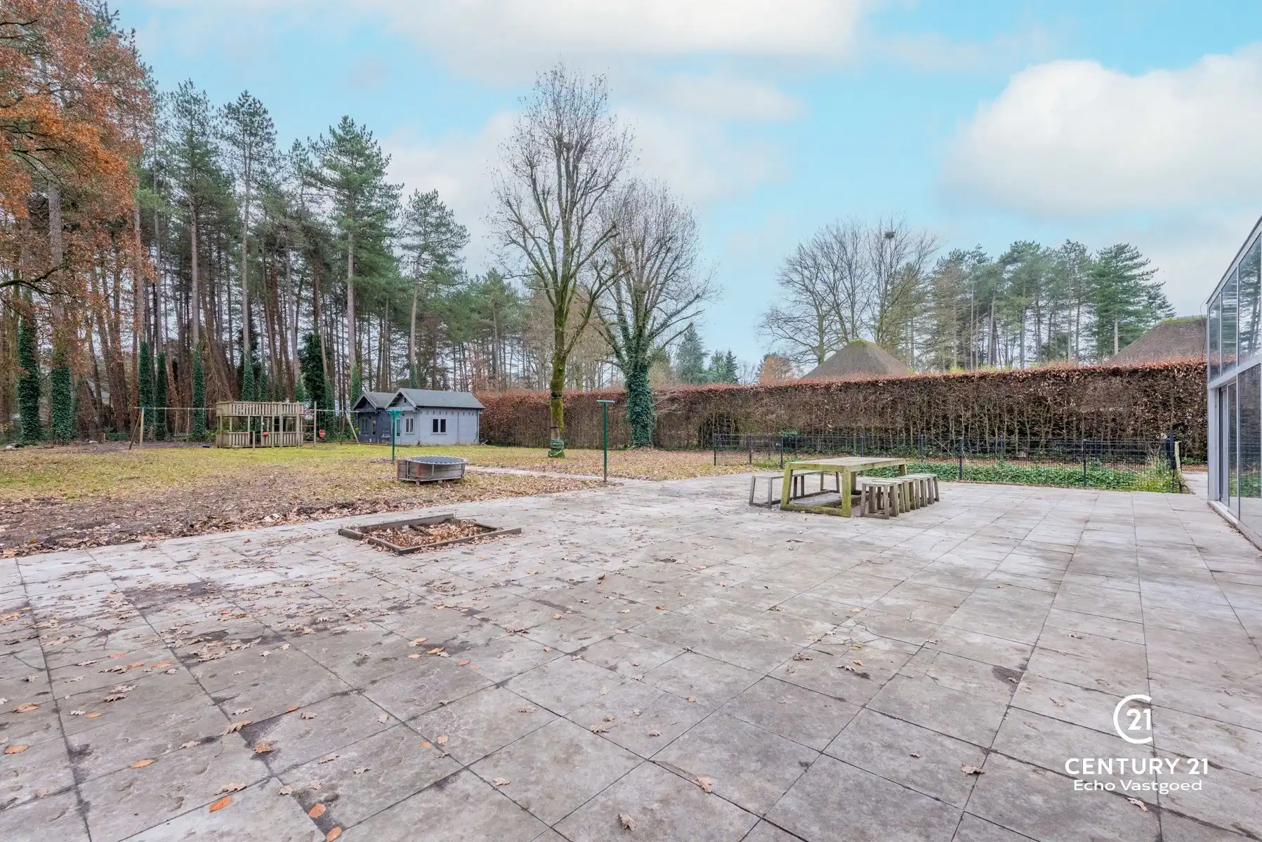 Unieke te renoveren villa in villawijk “De Lint” foto 7