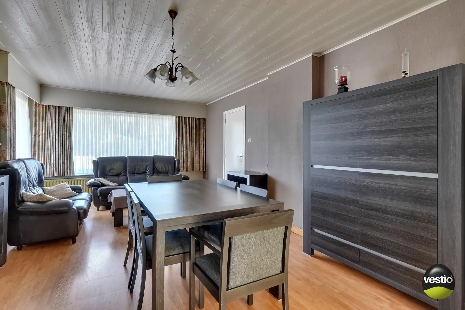 RUSTIG GELEGEN, TE RENOVEREN WONING TE STAL-KOERSEL foto 2