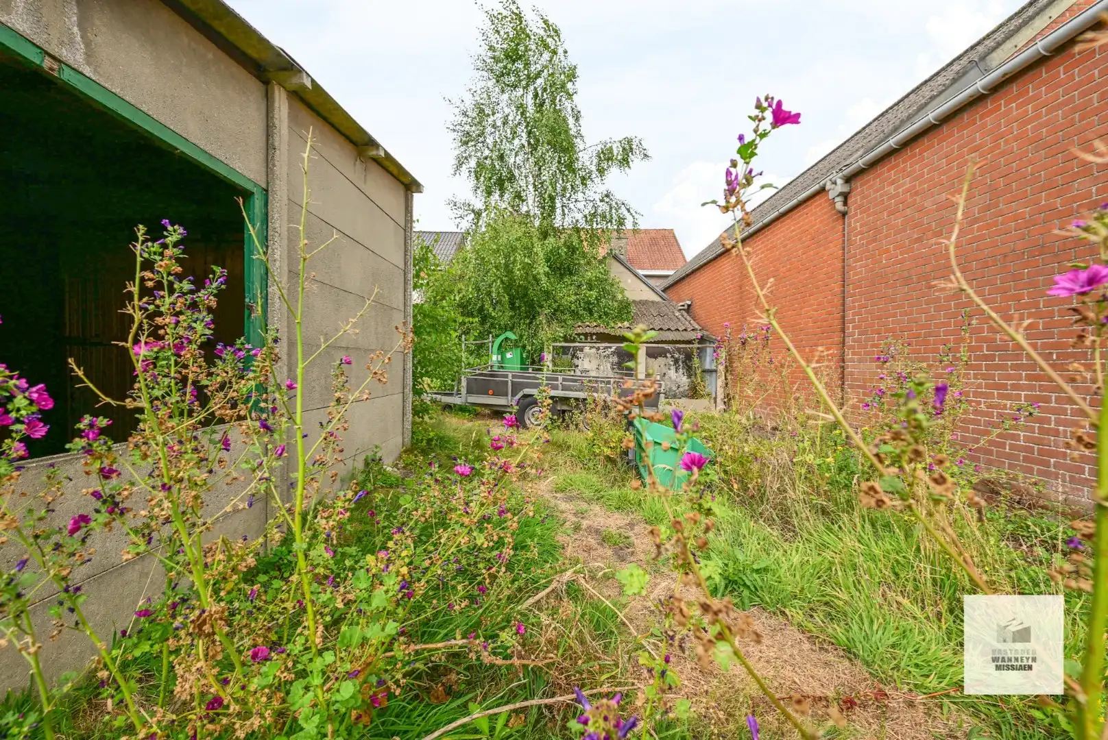 Bouwgrond met af te breken woning op 1100m2 te Zwevezele foto 7
