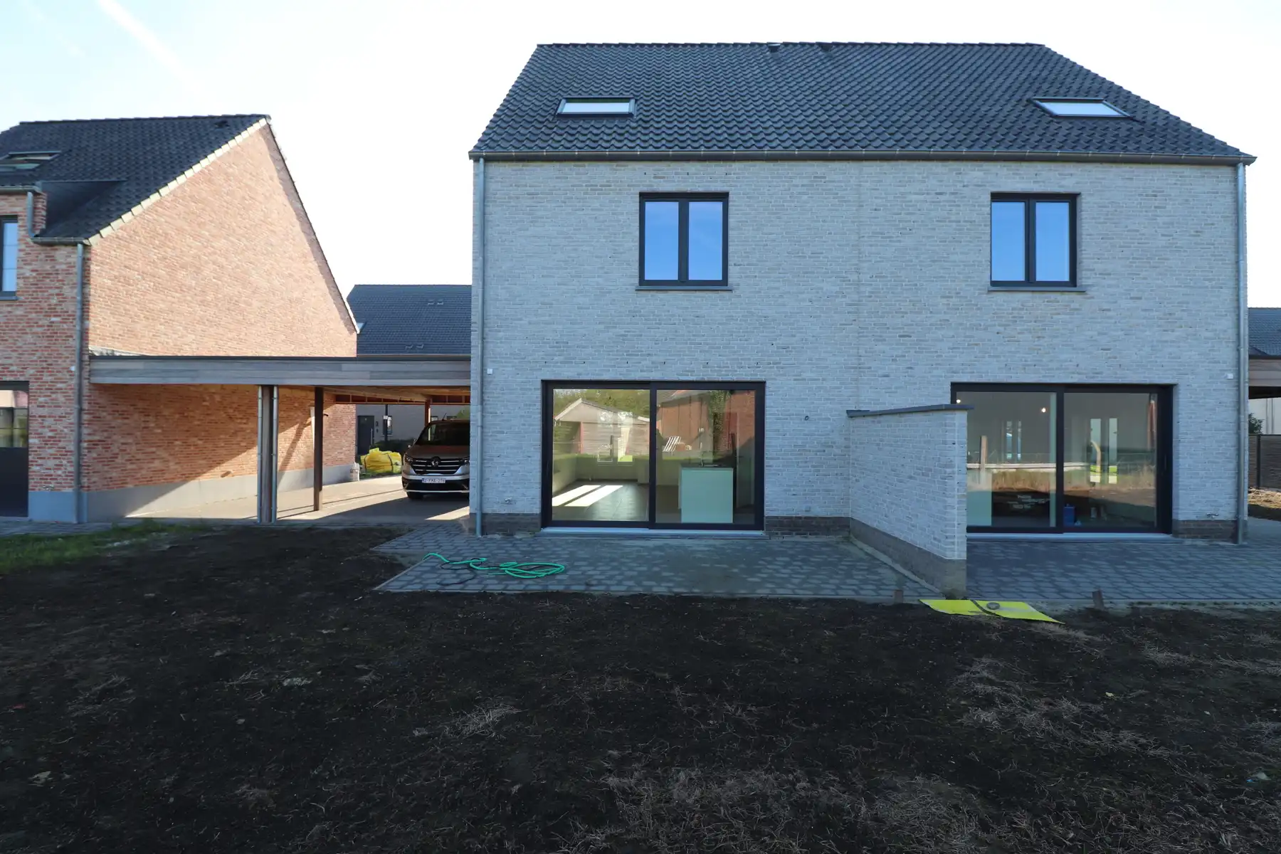 Ruime nieuwbouwwoning (163m² BO) met 3 slaapkamers, terras met tuin en brede carport. foto 19