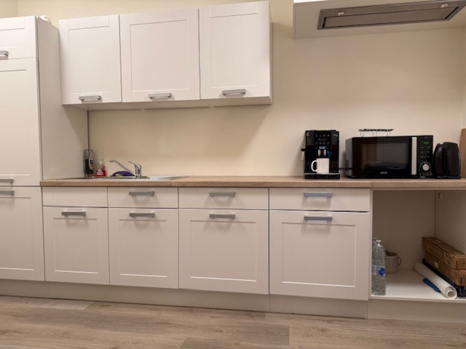 Te huur: kantoorruimte vlakbij E40 foto 11