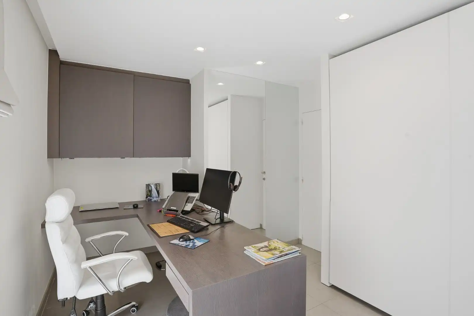 Alleenstaande woning met zonnige tuin op 980 m² foto 13