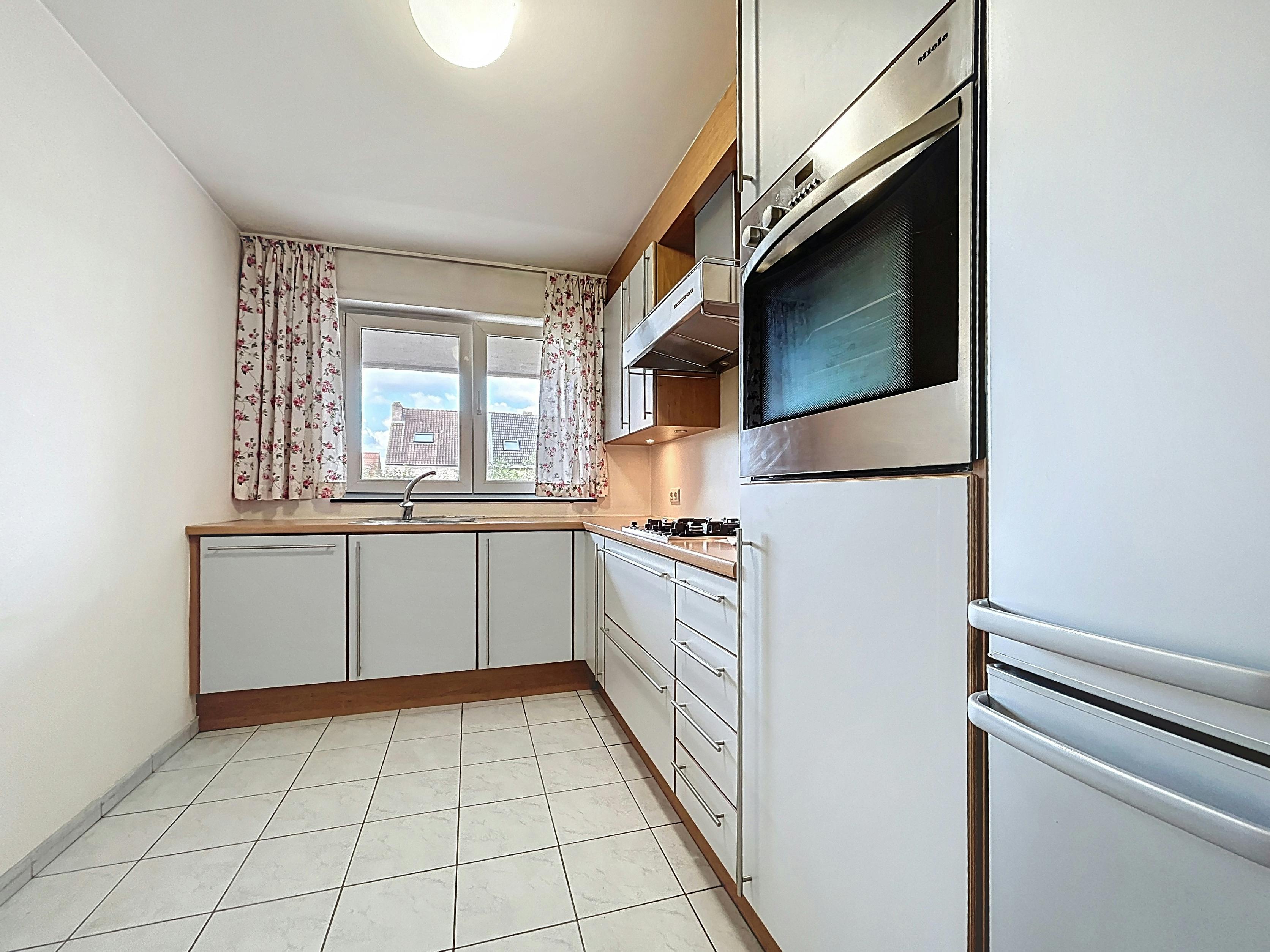Ruim appartement met twee slaapkamers te huur in Gooreind! foto 4
