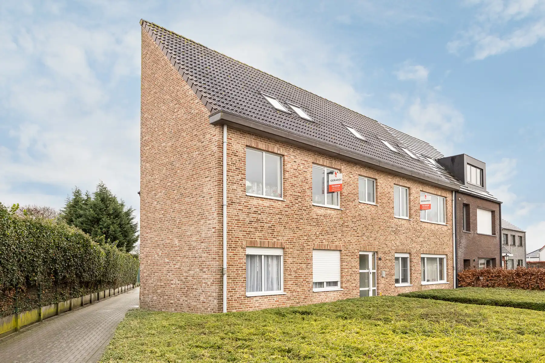 Opbrengsteigendom met 4 appartementen te koop foto 3