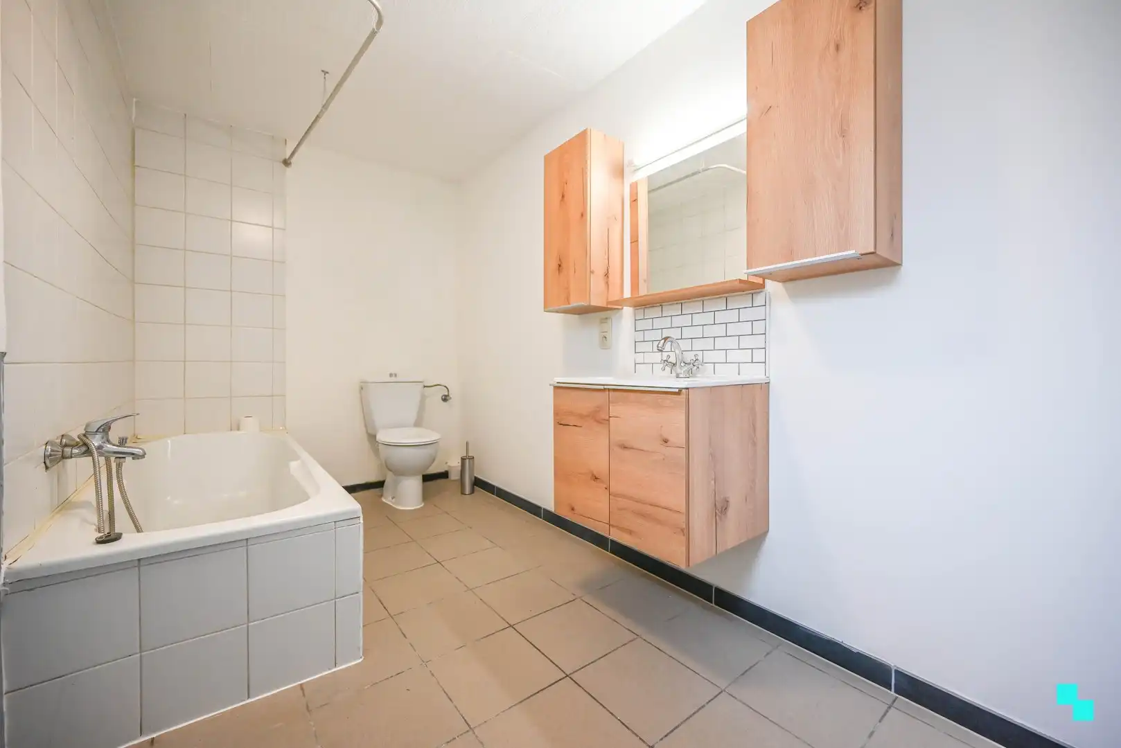 Woning met twee slaapkamers nabij het centrum van Kortrijk foto 10