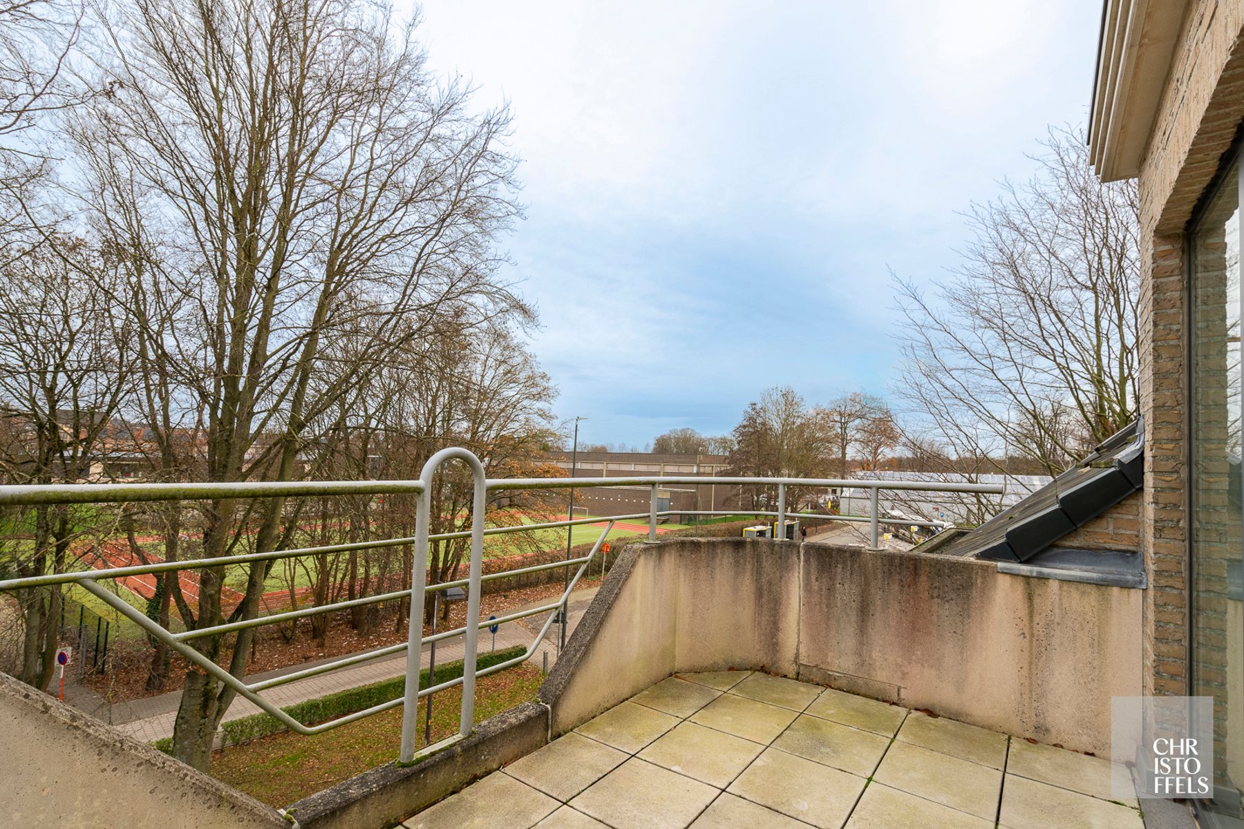 TE HUUR - Ruim én energiezuinig duplexappartement (191m²) in hartje Lanaken! foto 7