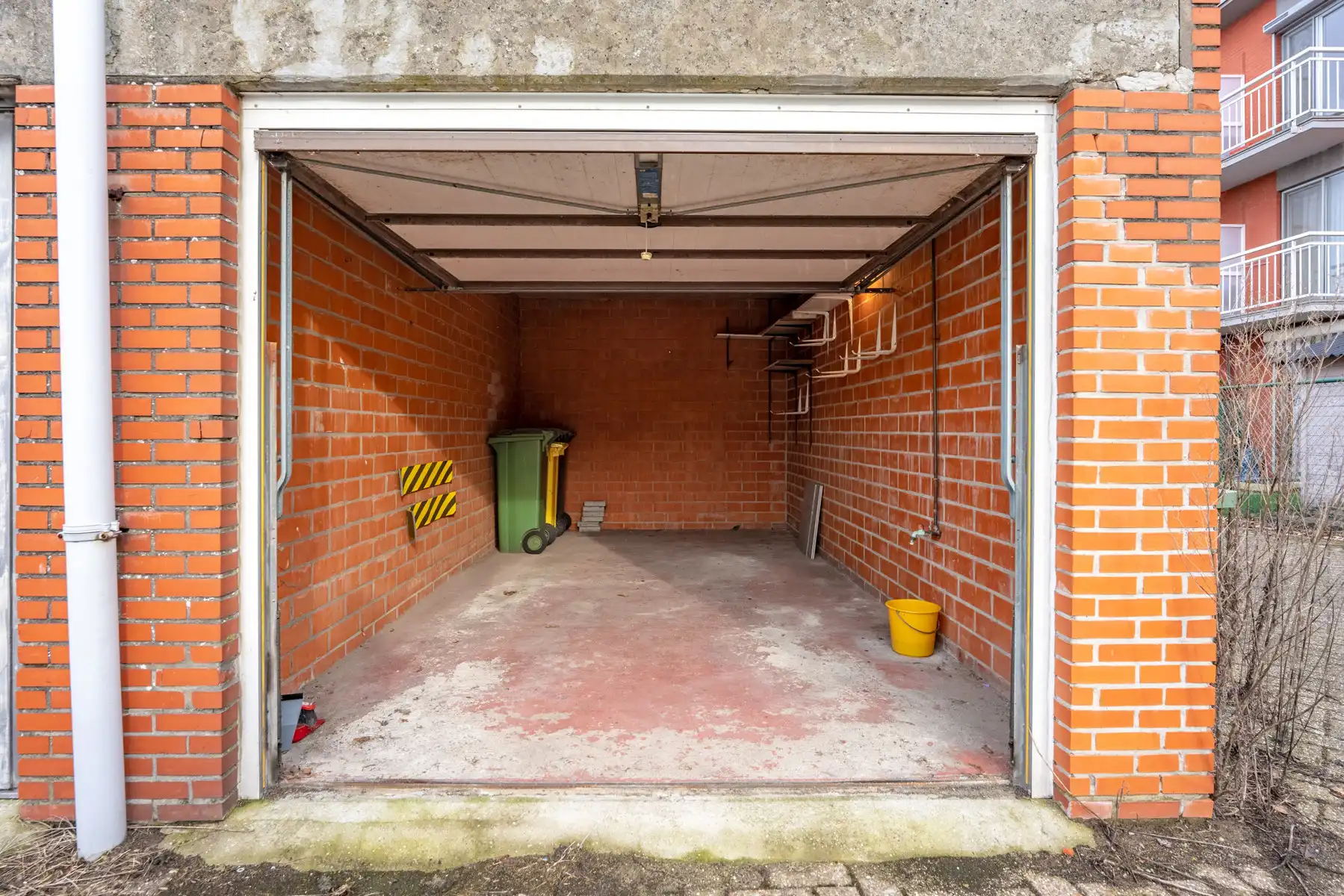 Gelijkvloers appartement met 2 slaapkamers, tuin/terras en garagebox! foto 14