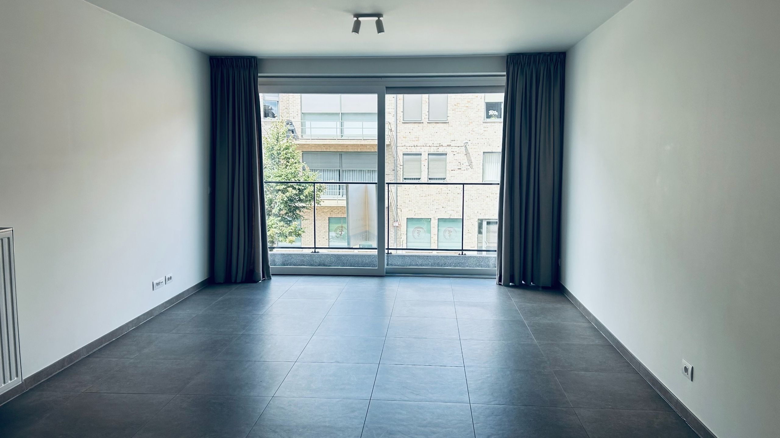 Mooi 1-slaapkamer appartement met terras en autostaanplaats foto 3