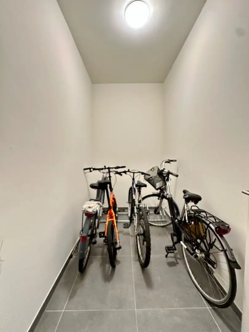 Ruim en energiezuinig appartement in het centrum van Tongeren met 2 slaapkamers foto 15