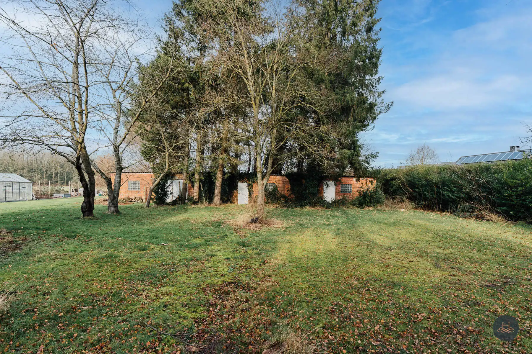 Riante woning met 5 slaapkamers op een uniek perceel.  foto 29