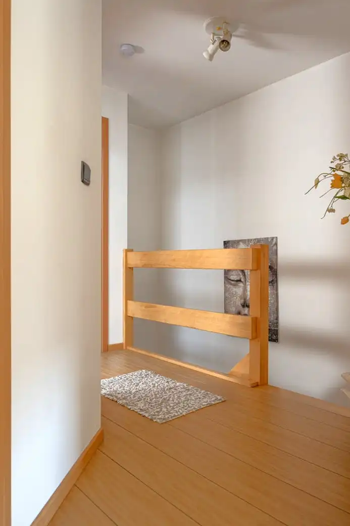 Instapklare bel-etage met 3 slaapkamers en zonnige tuin in hartje Eeklo foto 15