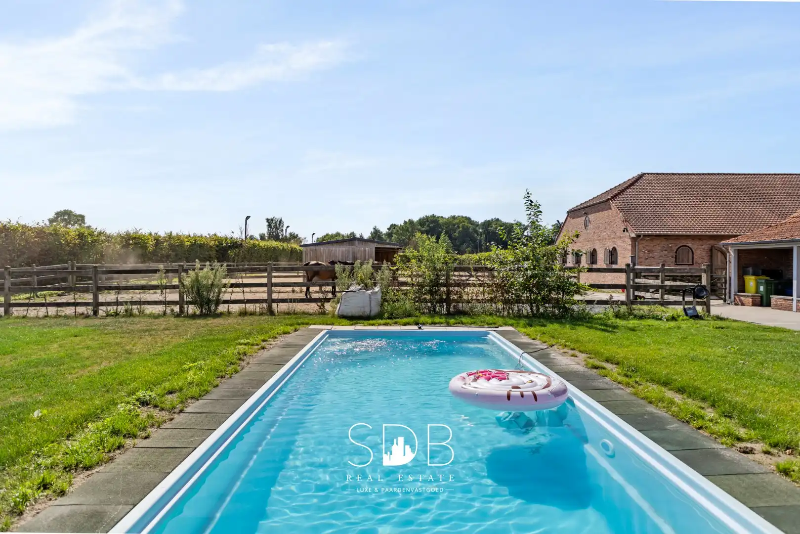 Prachtige landelijke woning met hippische accommodatie op 2,5hectare foto 21