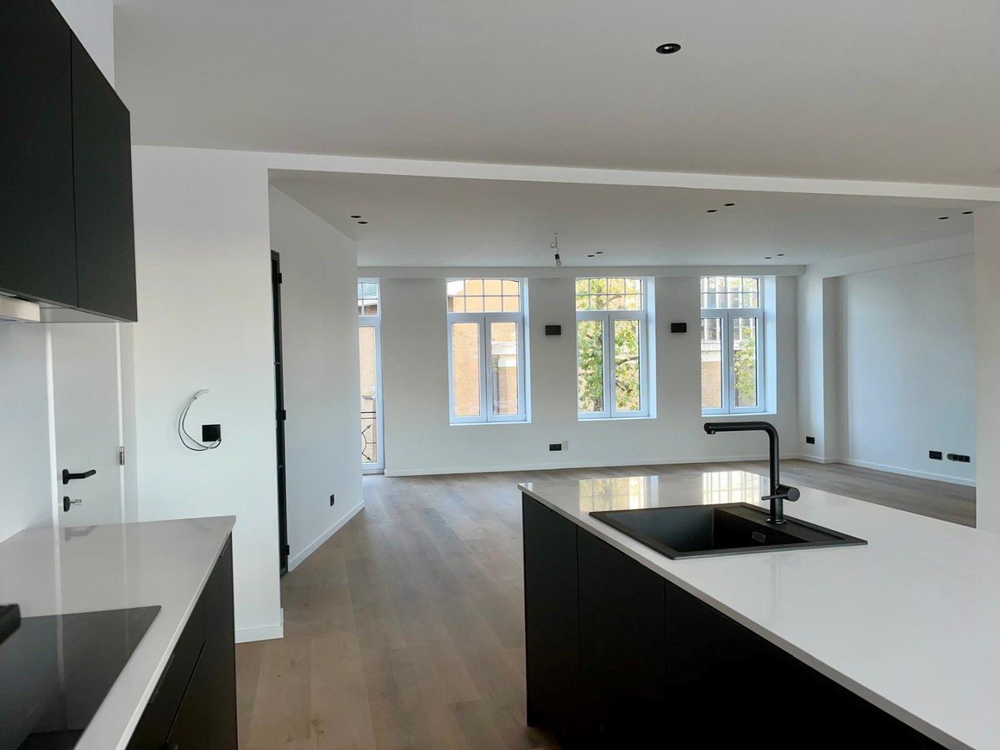 Bijzonder ruim appartement met groot terras foto 15