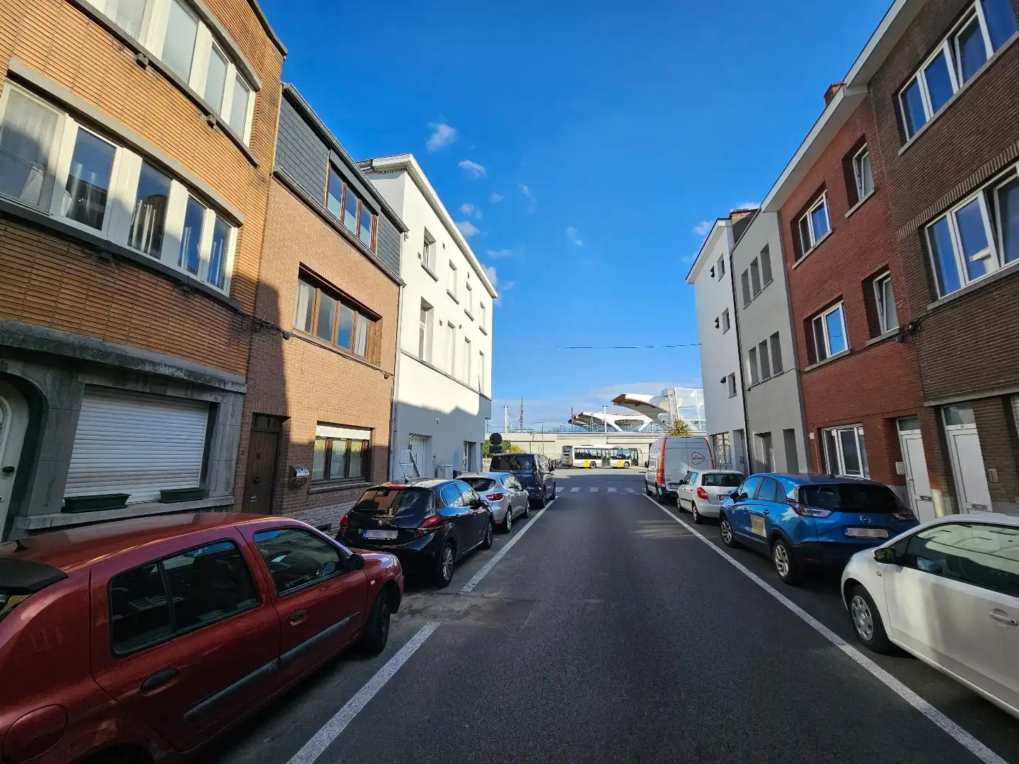 Te renoveren rijwoning op topligging! foto 10
