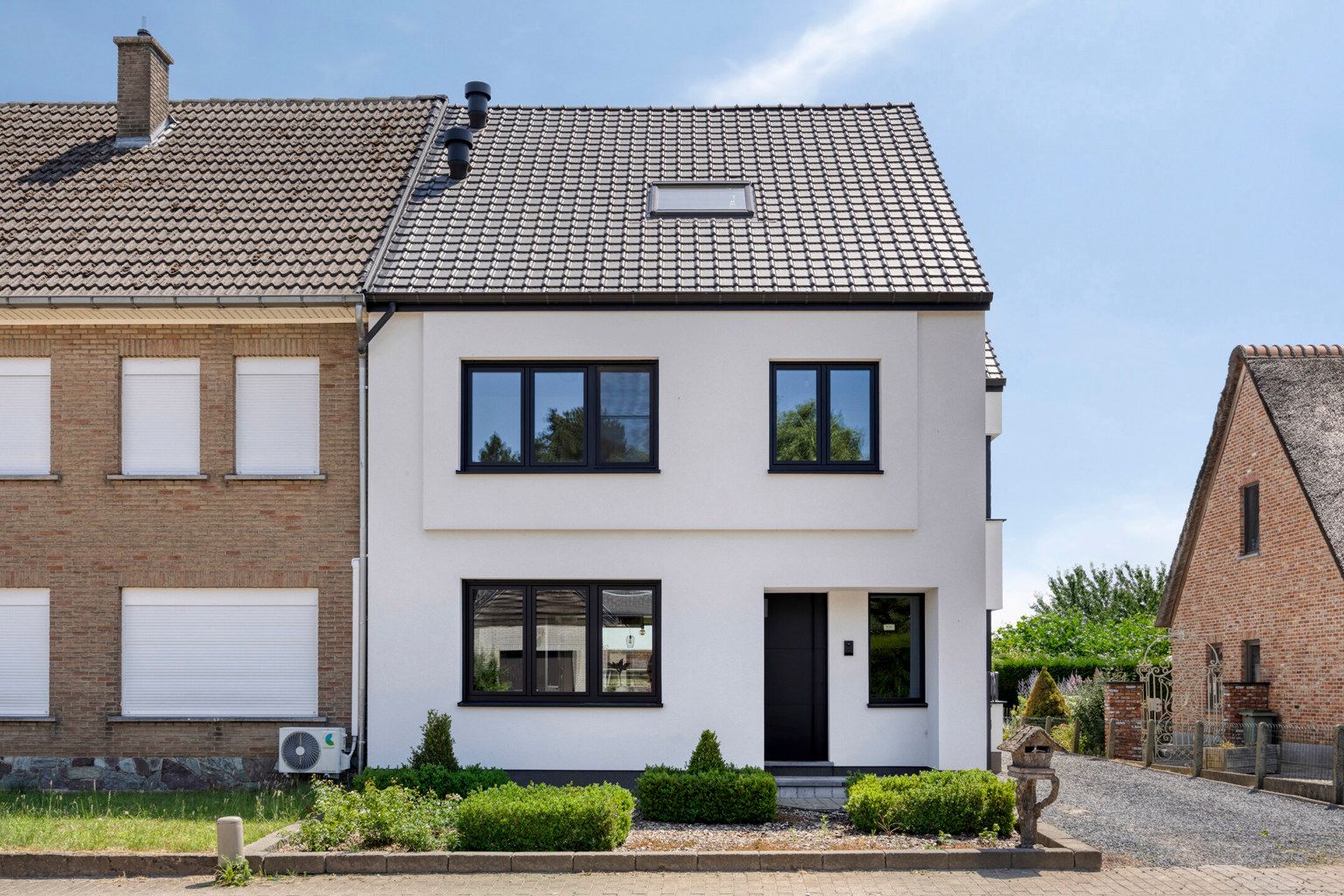 instapklare, volledig gerenoveerde woning met tuin in Tienen foto 2