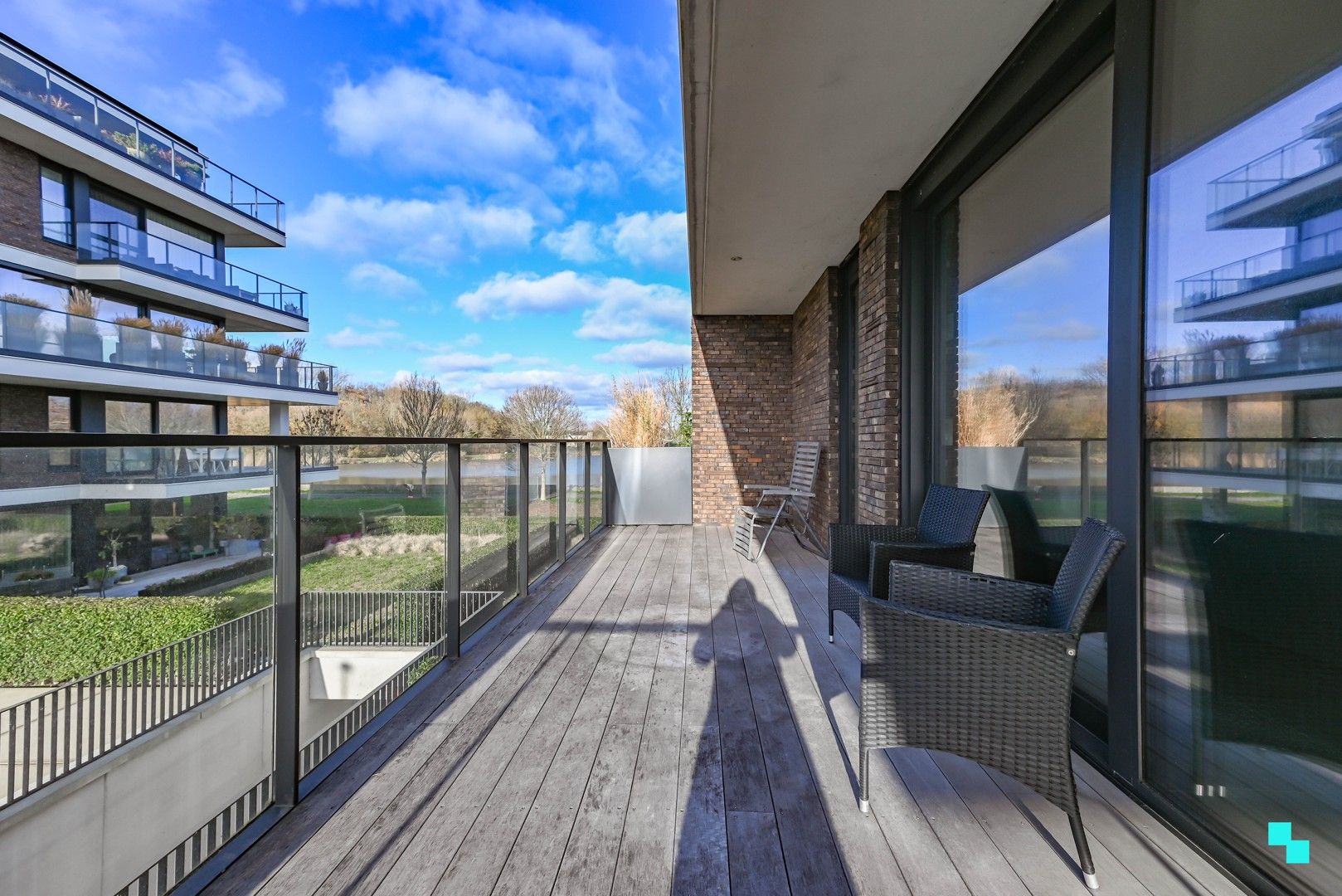 Energiezuinig éénslaapkamerappartement aan kanaal Roeselare-Leie foto 6