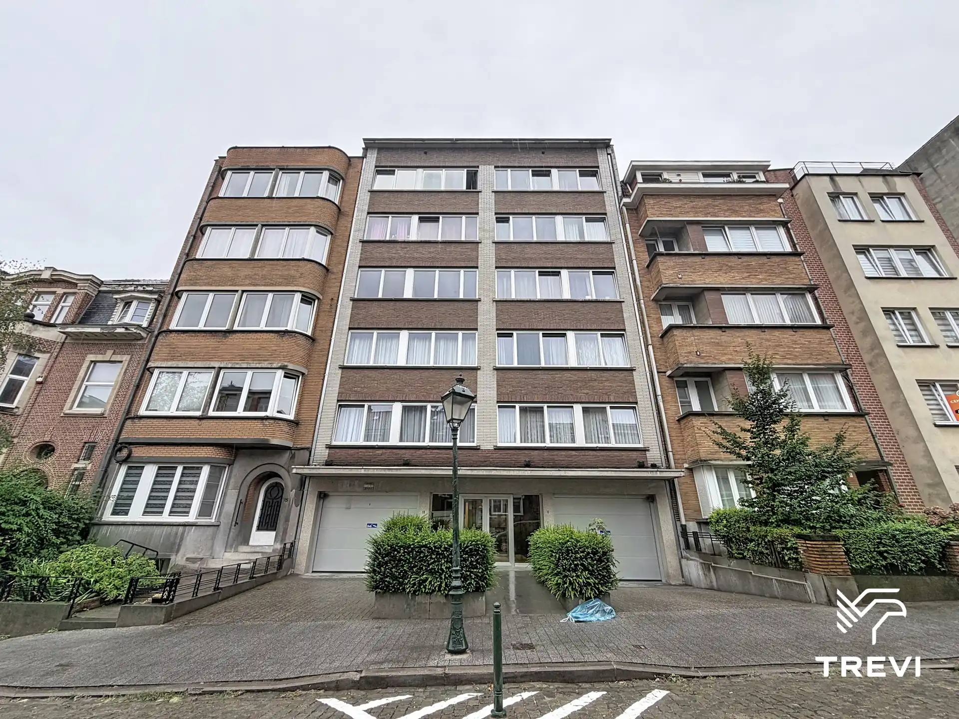Opgeknapt penthouse met 1 slaapkamer foto 12