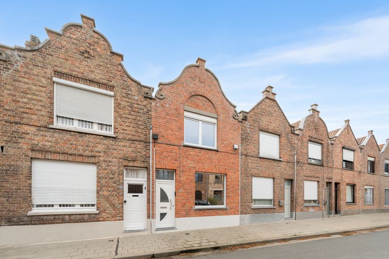 Volledig gerenoveerde woning op topligging foto {{pictureIndex}}