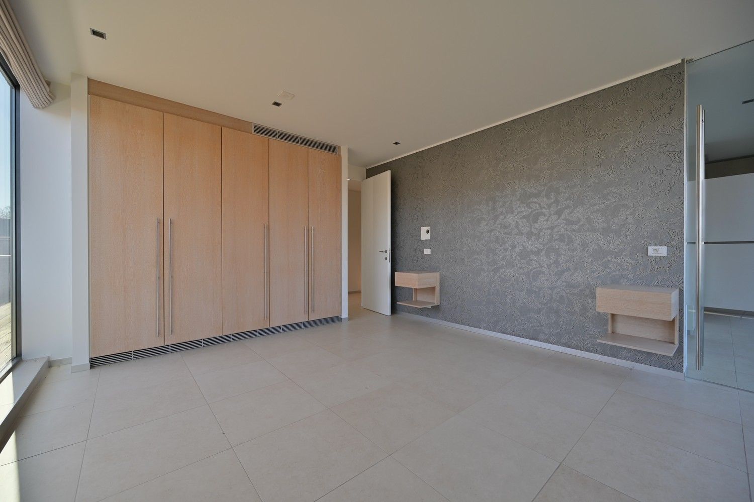 Schitterend penthouse van 185 m² gelegen op de 2de verdieping van een exclusieve residentie "Park Oud Rekem" in hartje Oud-Rekem te Lanaken. foto 16