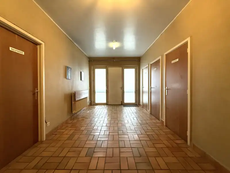 Zeer ruime karaktervolle voormalige dokterswoning met prachtige tuin in het centrum foto 13