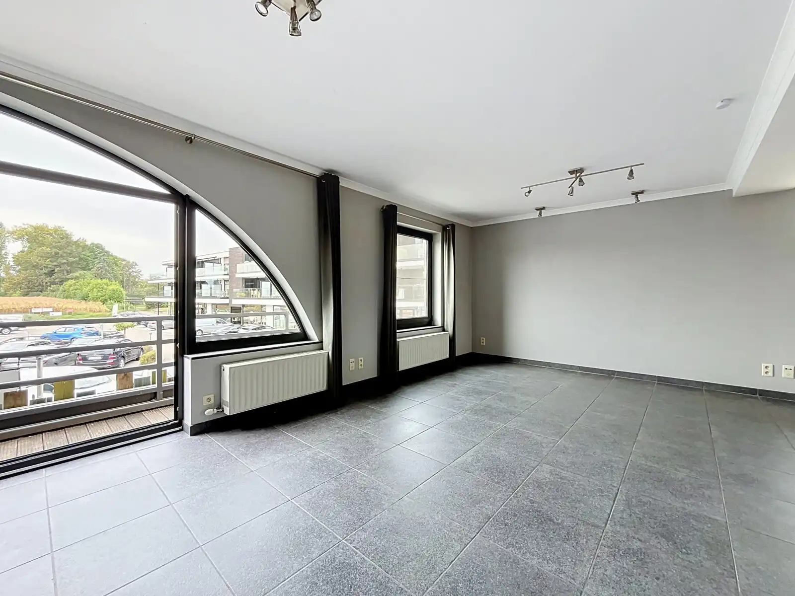 Ruim duplex appartement -  €995 + €50 vaste kosten foto 12