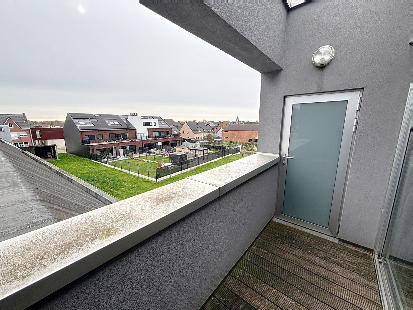 Lichtrijk appartement aan de rand van Opwijk centrum.  foto 8
