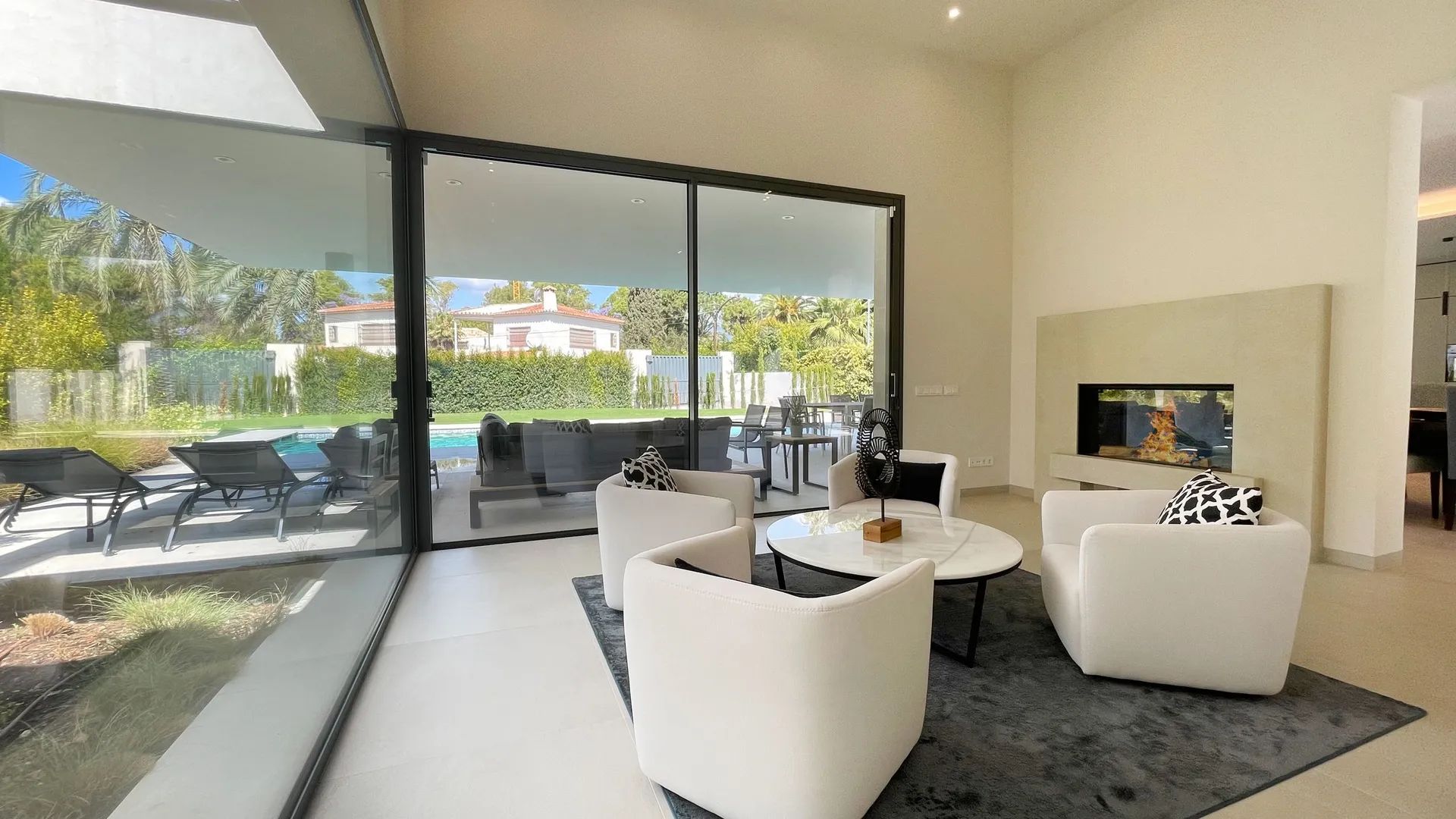 Modern meesterwerk in Nagüeles – waar luxe, ruimte en design samenkomen aan de Golden Mile van Marbella foto 8