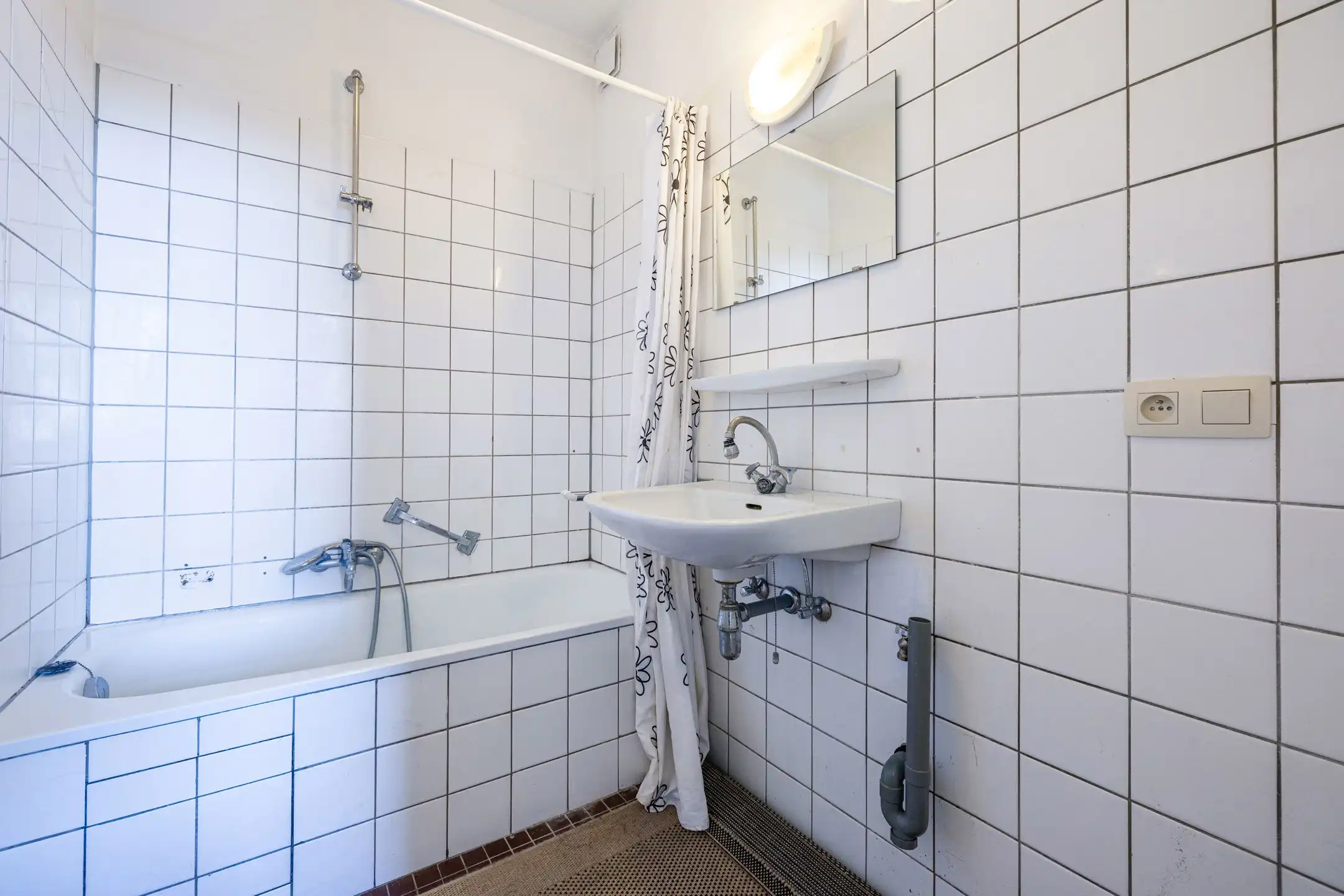 Mooi 1-slaapkamerappartement met overdekte parkeerplaats inbegrepen foto 9