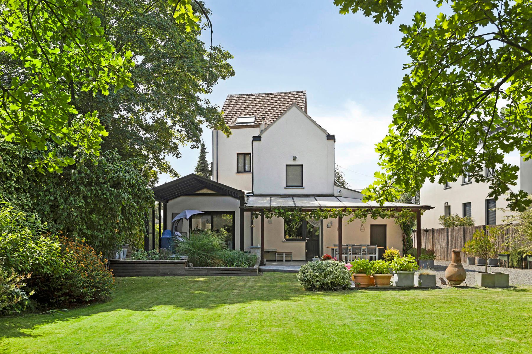 Authentieke herenwoning met 4 slaapkamers en prachtige tuin foto 2