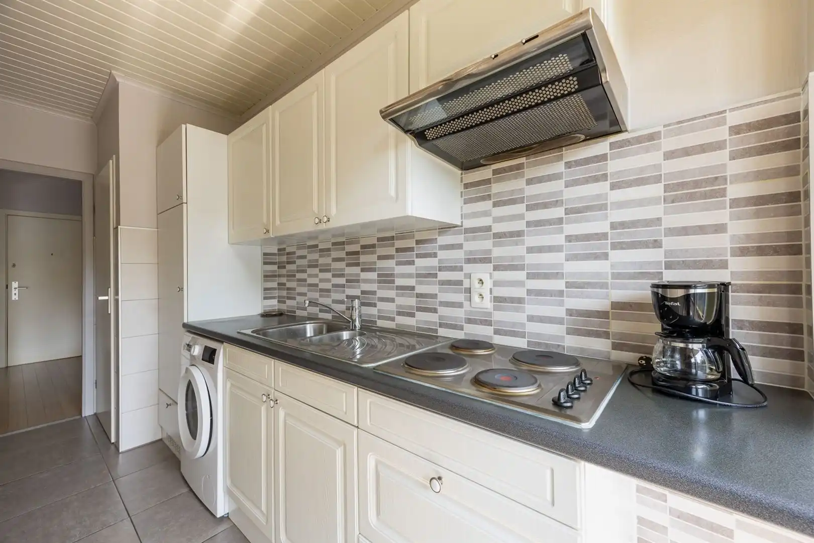 Lichtrijk appartement met terras en groen zicht foto 7