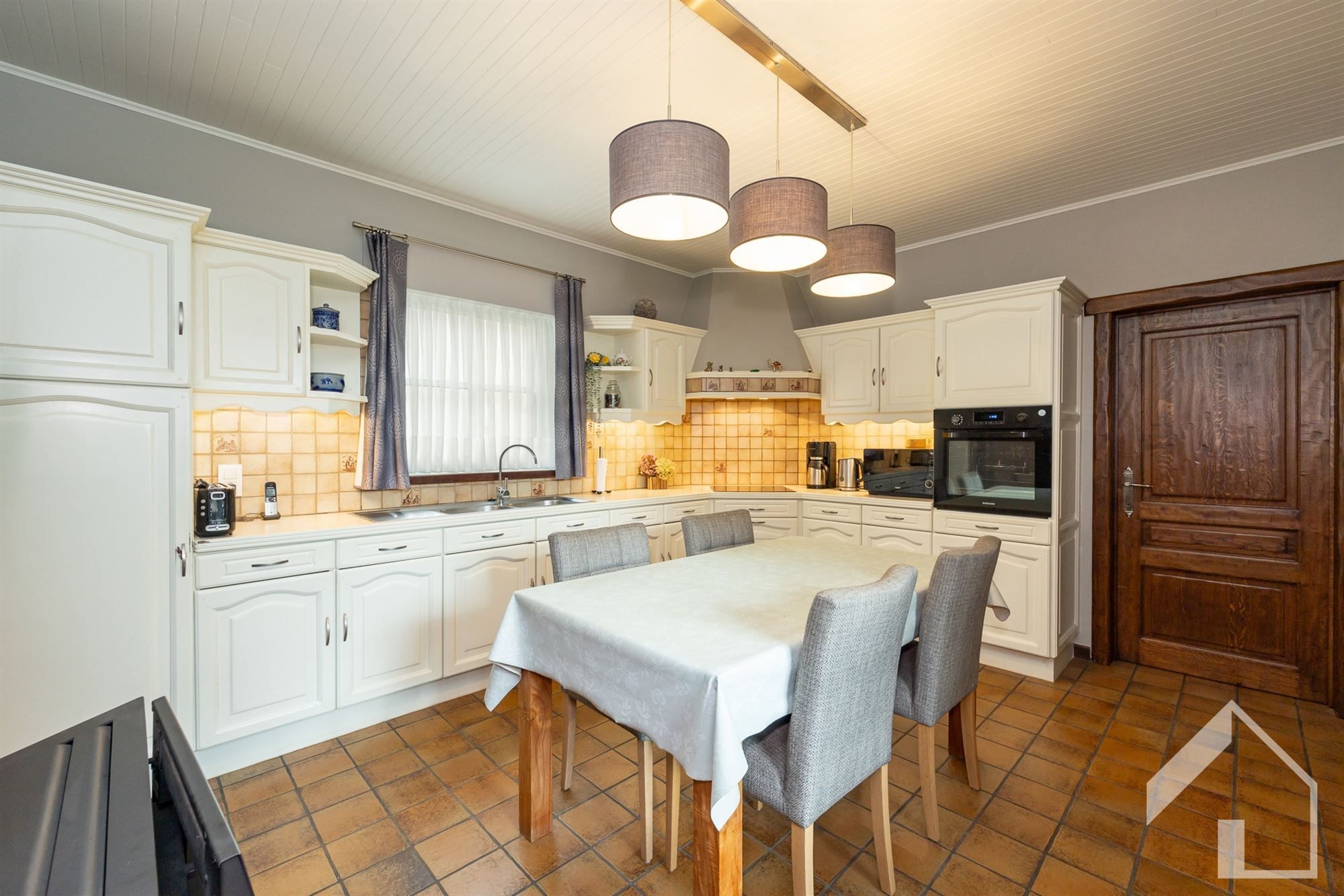 Vernieuwd en zeer energiezuinig landhuis! foto 6