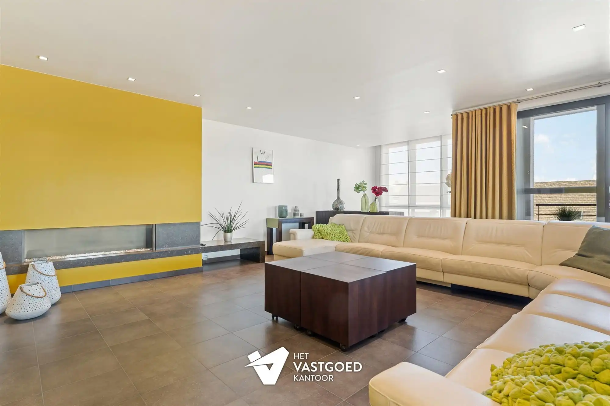 ZEER RUIME PENTHOUSE (340M²) IN UITSTEKENDE STAAT MET 3 TERRASSEN TE TESSENDERLO CENTRUM foto 4