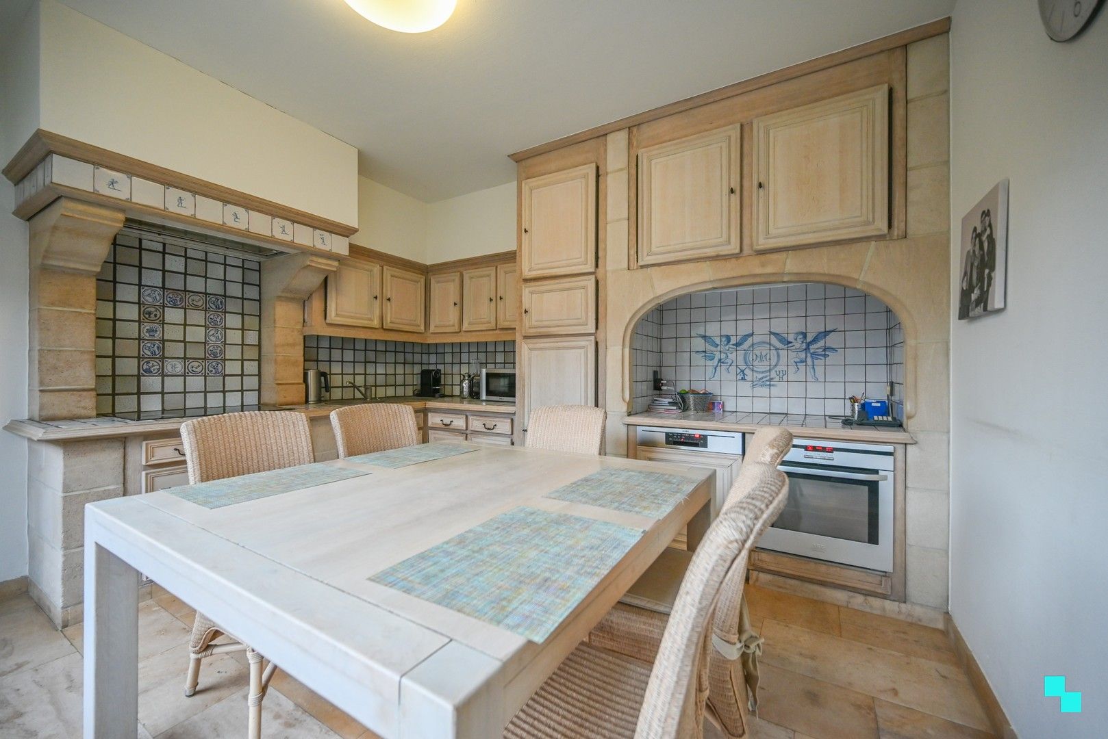 Halfopen woning met loods/opslagplaats nabij het centrum van Wielsbeke foto 8