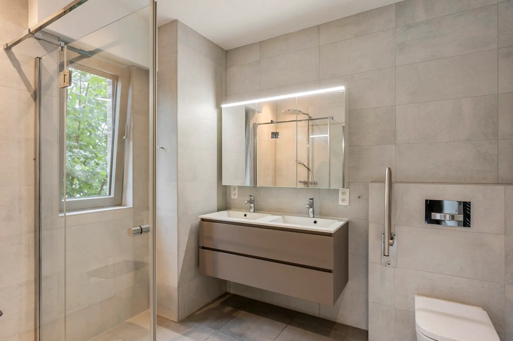Stijlvol 2-slaapkamerappartement met 2 terrassen, private tuin, staanplaats en berging in hartje Heide foto 16