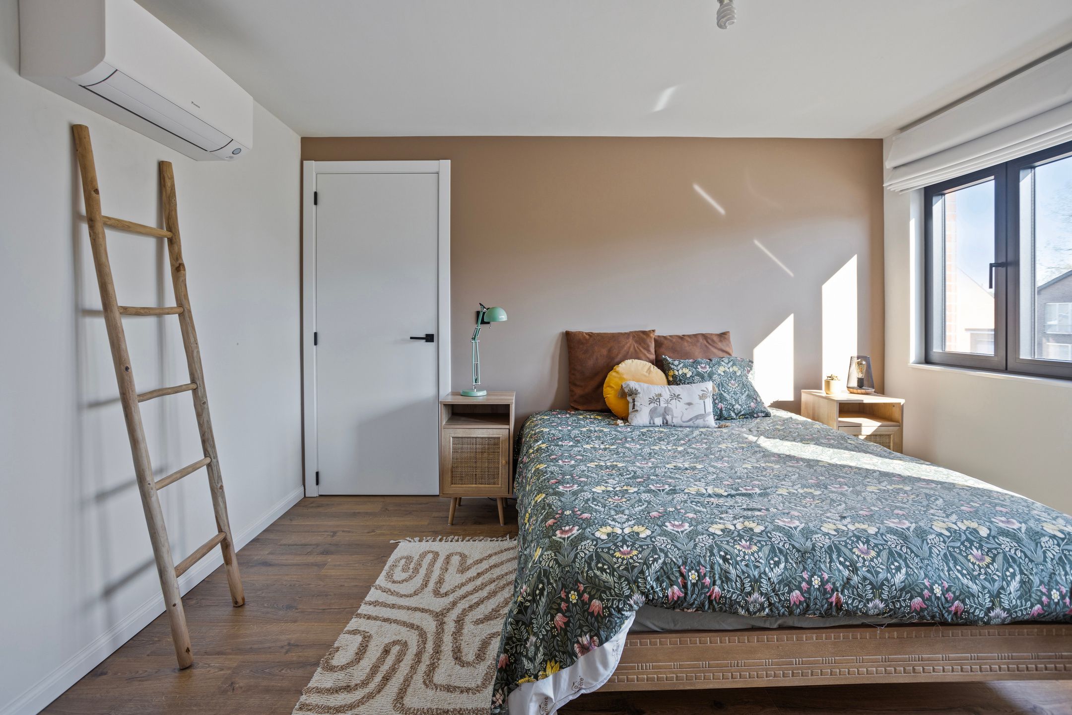 Prachtig gerenoveerde hoekwoning foto 16