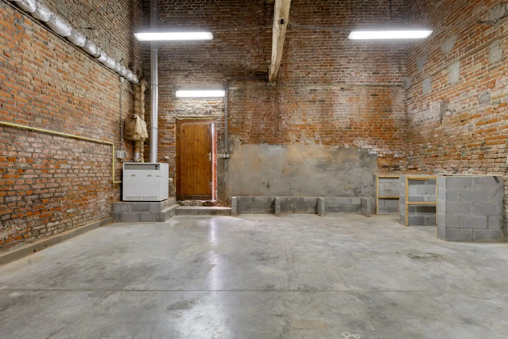 Half open bebouwing (hoeve) met 5 slaapkamers, tuin, terras en zeer ruime garage in Oorbeek (Tienen)! – EPC 730 kWh/m² - bewoonbare opp. 195 m² foto 23