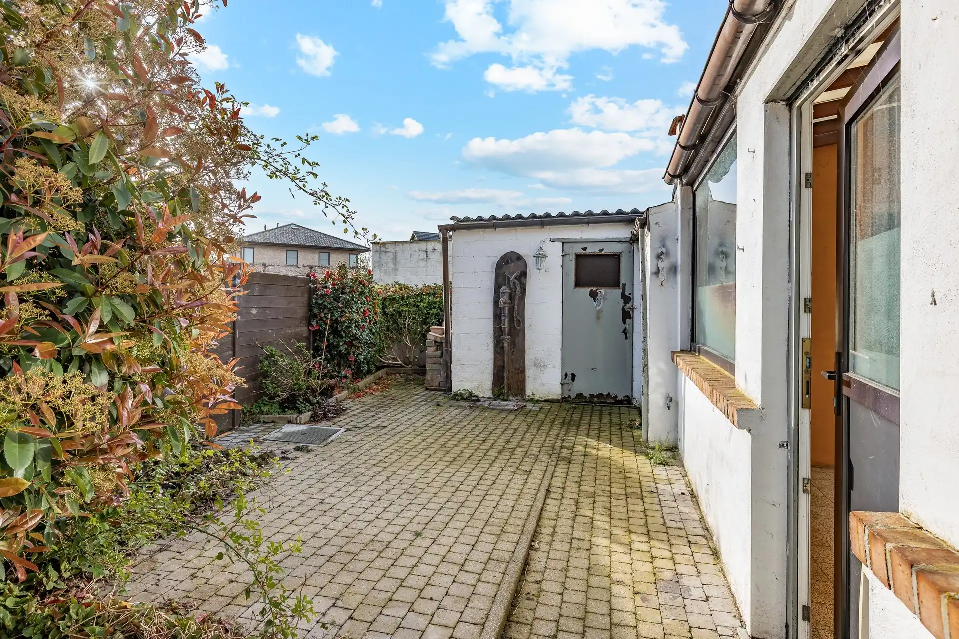 Gunstig gelegen op te frissen woning te Lede foto 15