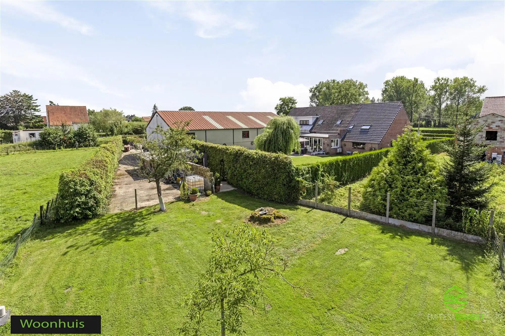 Ruime woning met 8 slpk + 1 magazijn op 21a 24ca! foto 37