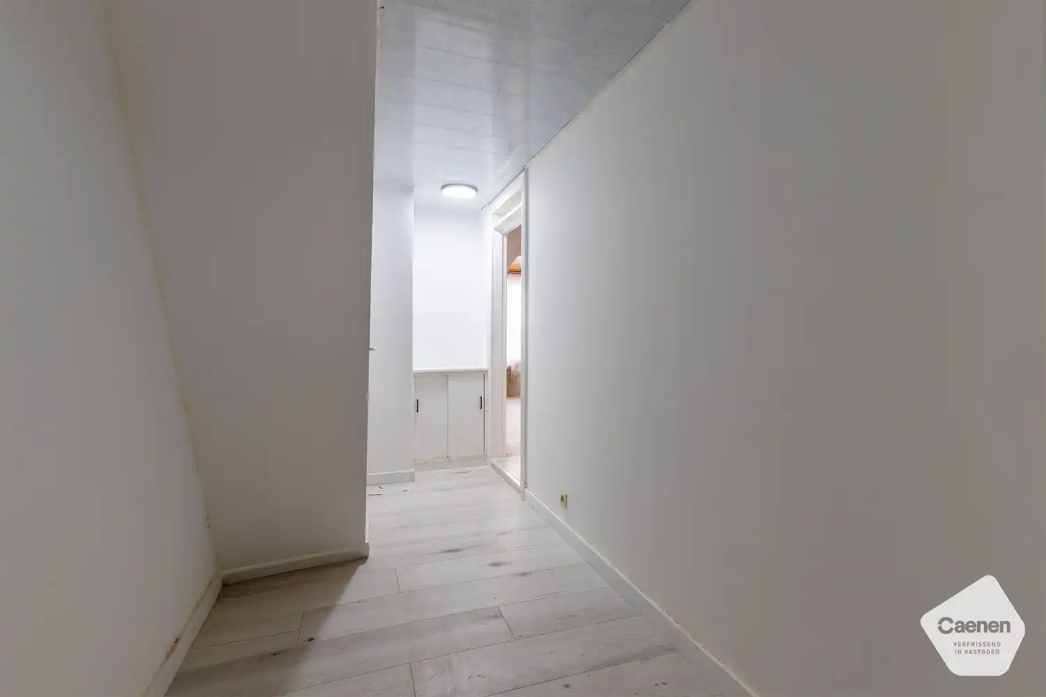 Een licht op te frissen appartement met twee slaapkamers, gelegen op een rustige locatie nabij het strand, het centrum en het openbaar vervoer foto 15